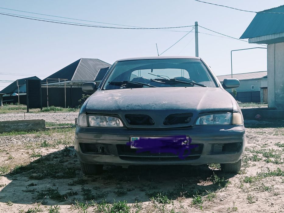 Nissan Primera..