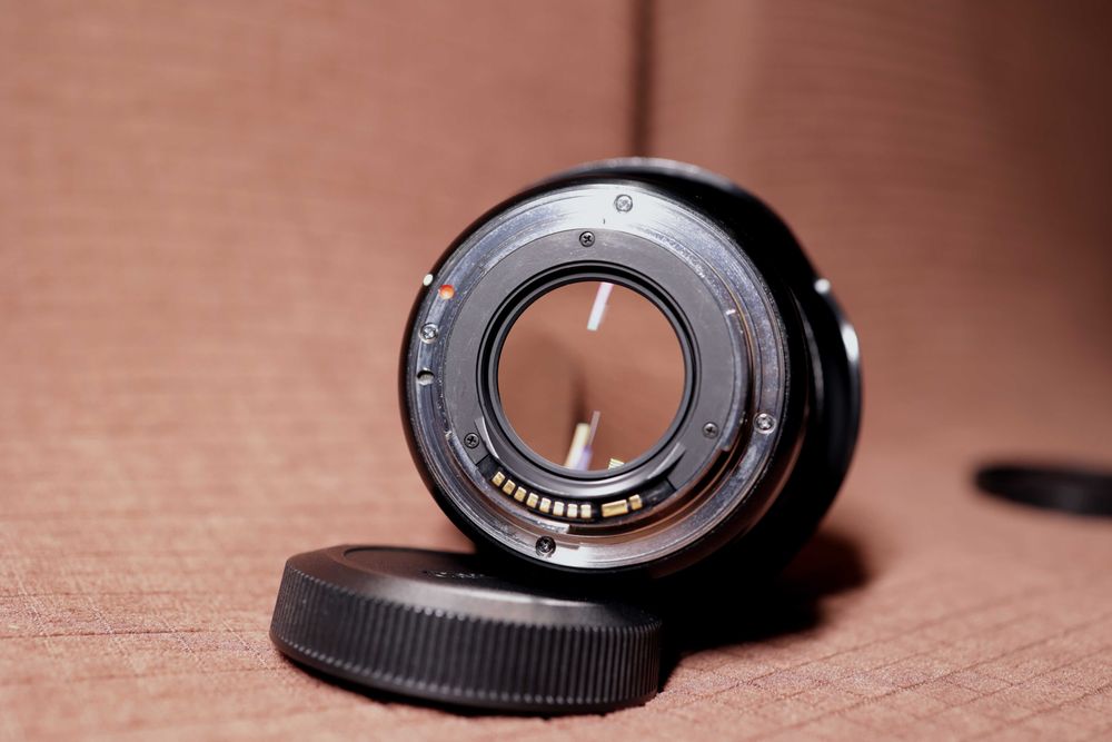 Obiectiv Sigma 50 mm f 1.4, montură Canon EF
