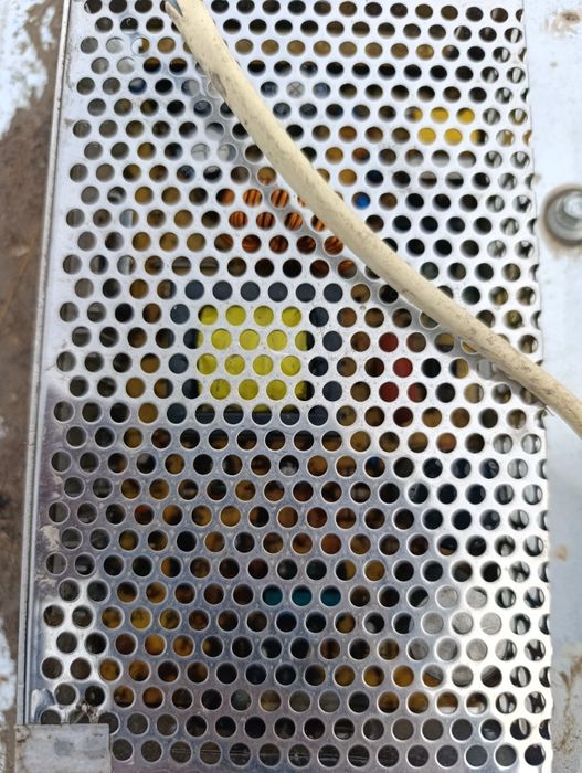 Stabilizator sotiladi 3 ta svitilnigi bilan iwlatilgan  ... xolati yax