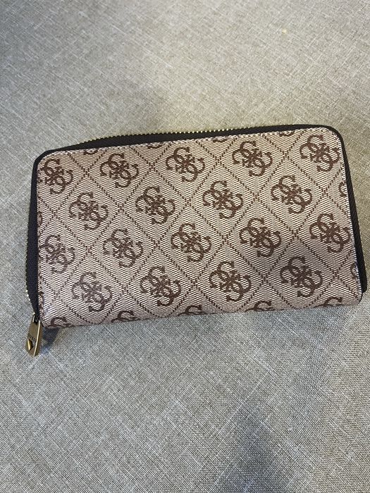 Guess мъжки портфейл