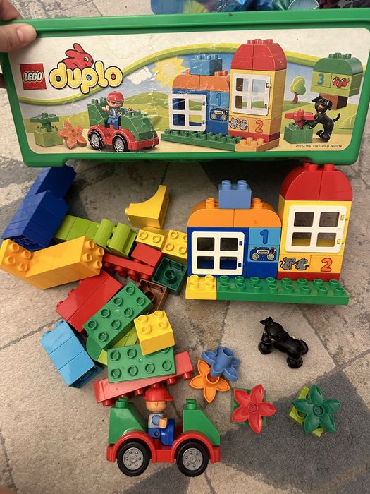 Lego duplo 2 набора по 65 деталей с контейнерами
