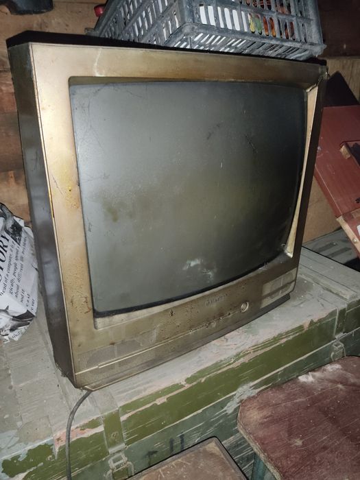 Продам телевизоры 1000 ТГ штука