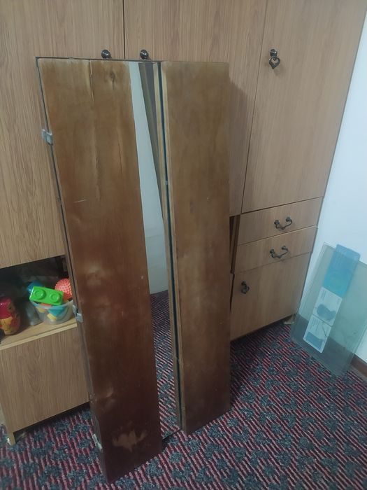 Трельяж советского производства. Без тумбы. Б/у, в хорошем состоянии.