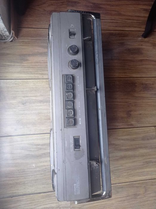 Продавам Ретро Радио Касетофони Hitachi Хитачи от 80те 2бр