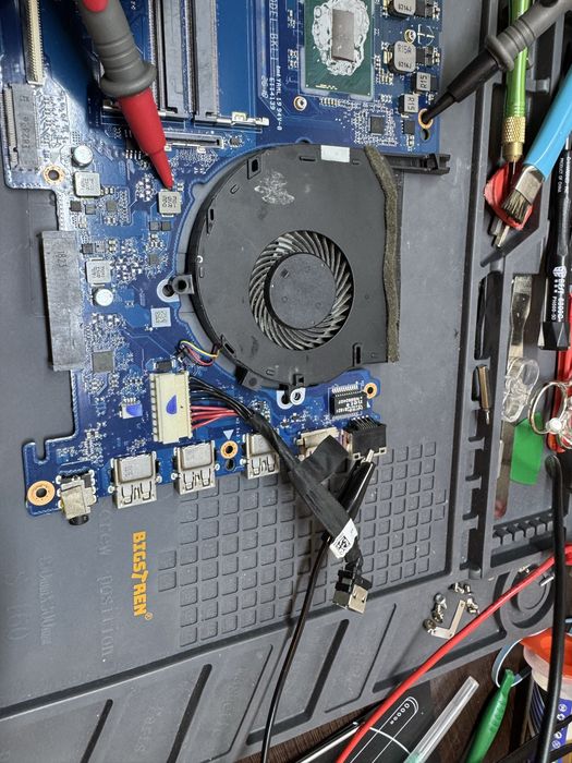 Service telefoane, laptopuri și PC-uri – Oradea