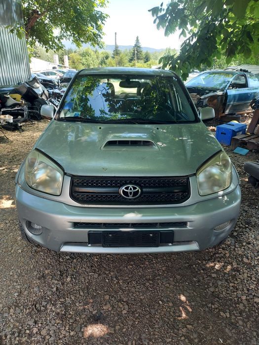 Toyota Rav4 2.0 D4D на части !!!