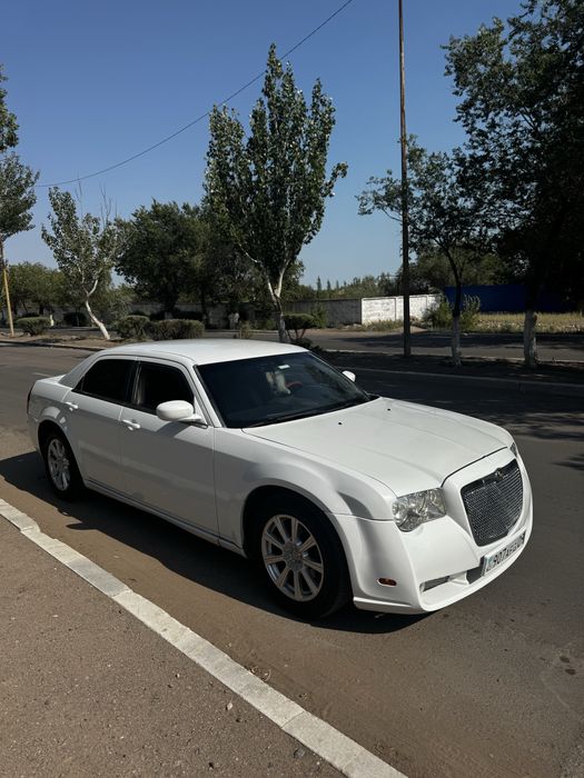 Продается Chrysler 300C, 2005года