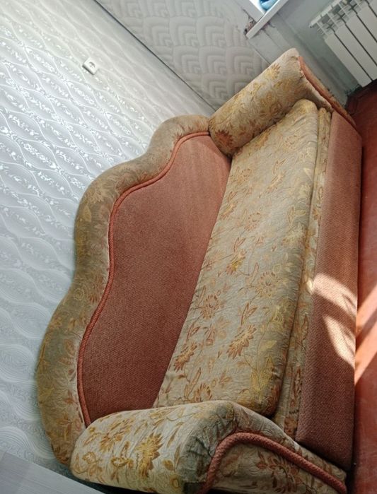 Диван раскладной продам!