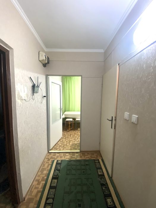 Сдам 1 ком кв 5 микр 16 дом 2 этаж