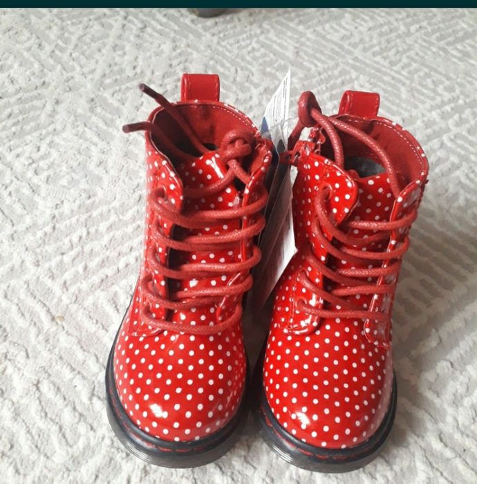 Ботинки детские новые