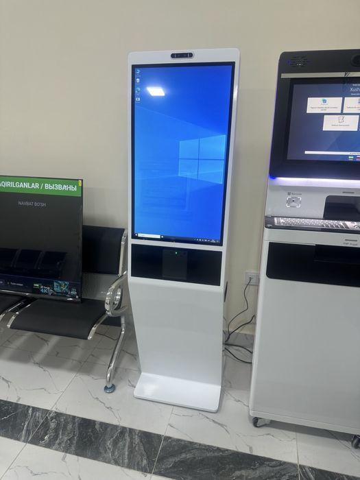 Интерактивный инфокиоск 32 чек веб камера Доставка Установка все есть