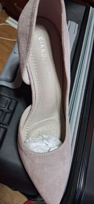 Продам туфли новые 38размер