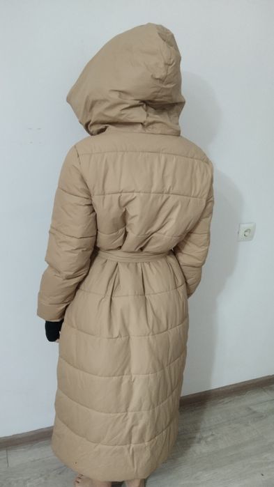 Зимний Пуховик женский б/у