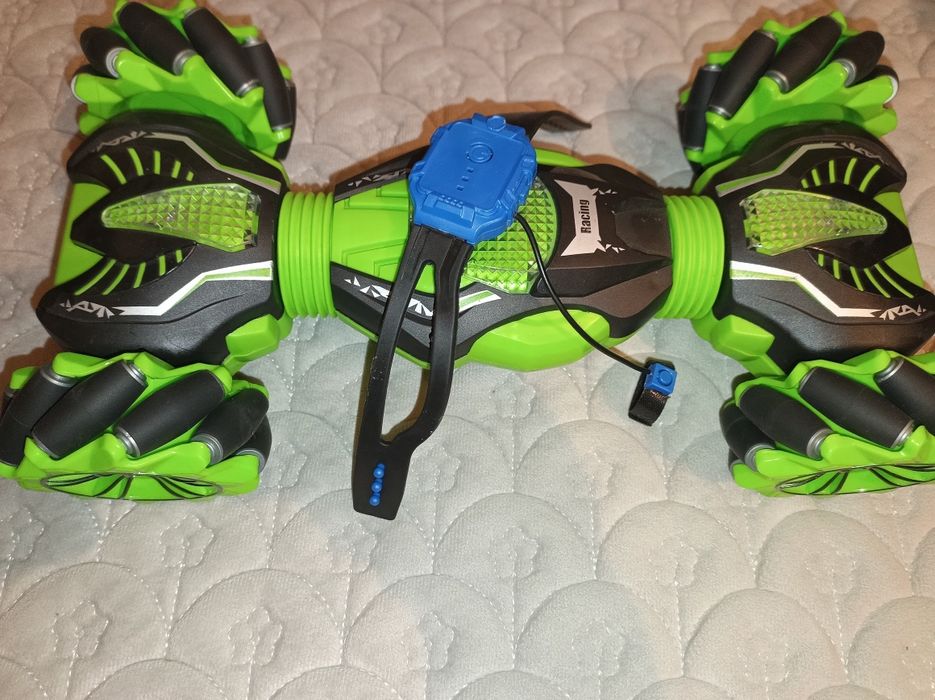 Продам машину с пультом