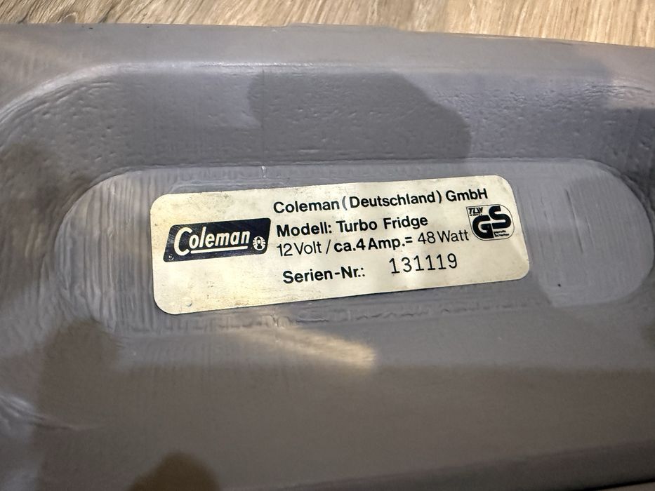 * автохолодильник оригинал Германия б/у в среднем состоянии