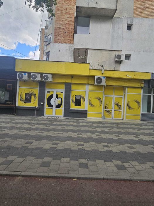 spatiu ultracentral de inchiriat