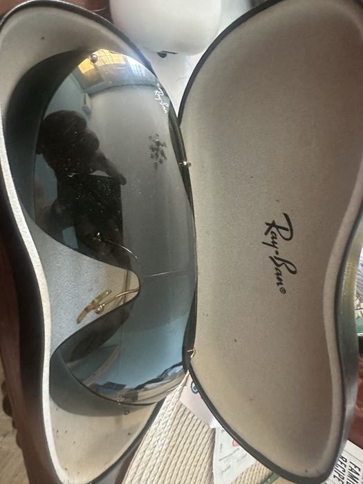 Ray‑Ban модел RB 4274 с размер 001/71 (златиста рамка с тъмни стъкла).