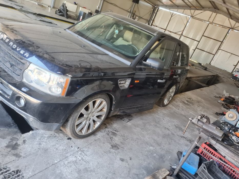 Dezmembrez Range Rover Discovery 2.7 diesel