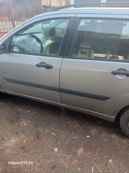 Vând Ford focus din 2002