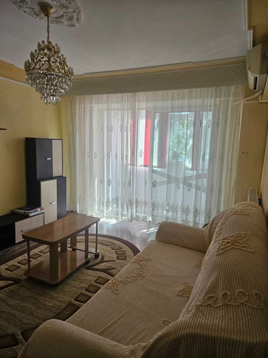 Inchiriez apartament 2 camere