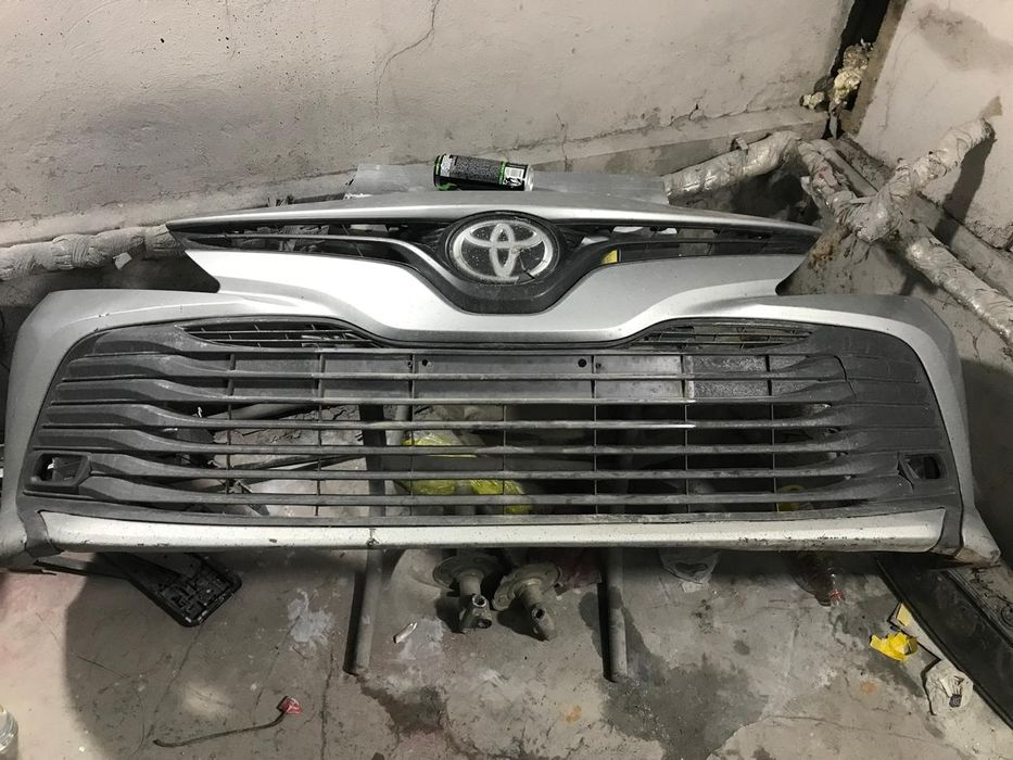 Бампер передни камри 70