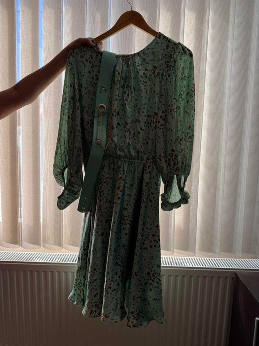 Дамска сатенена рокля