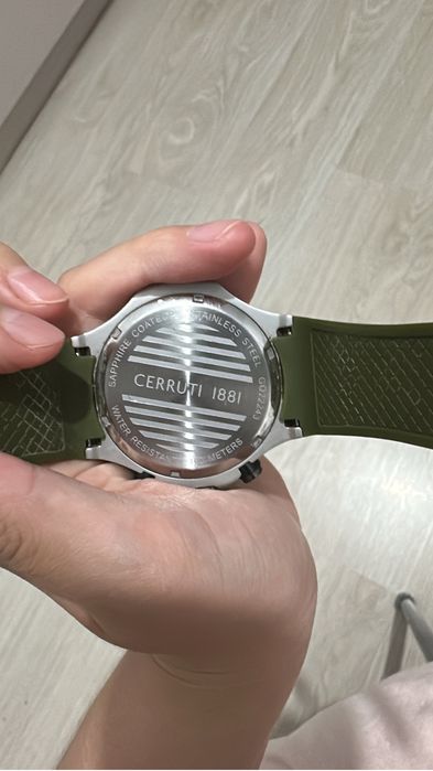 Продаются часы Cerruti 1881