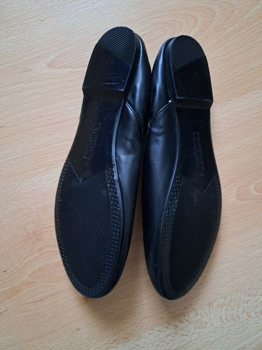 Нови обувки Bershka 38