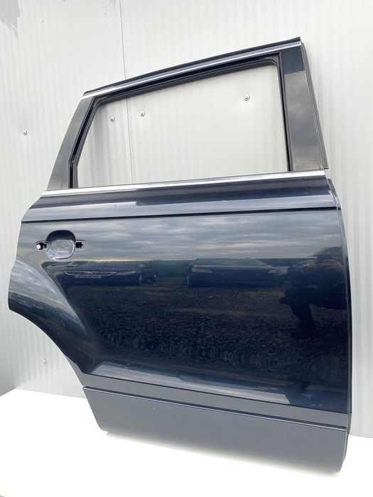 USA Dr spate Audi Q7 cod de culoare LC5F