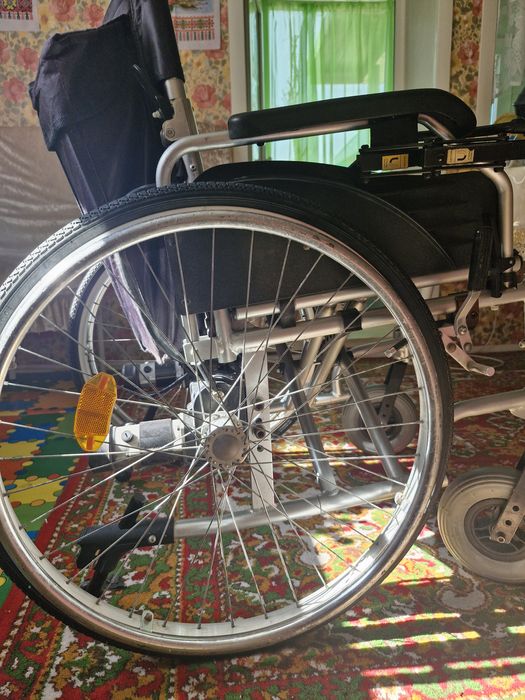 Электроколяска для инвалида.