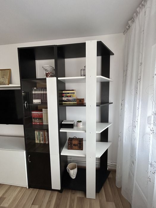 Mobila living din lemn prelucrat