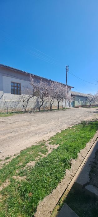 Продается 3,5 соток дом в махалле Маданият, Кибрай