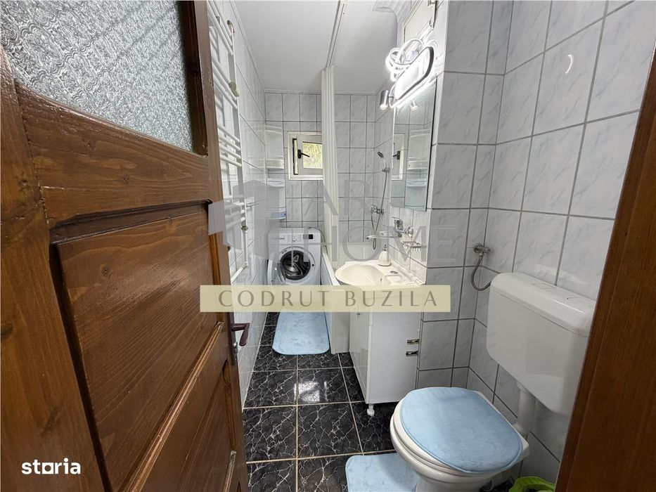 Garsoniera 40 mp , zona Vest, Ploiesti