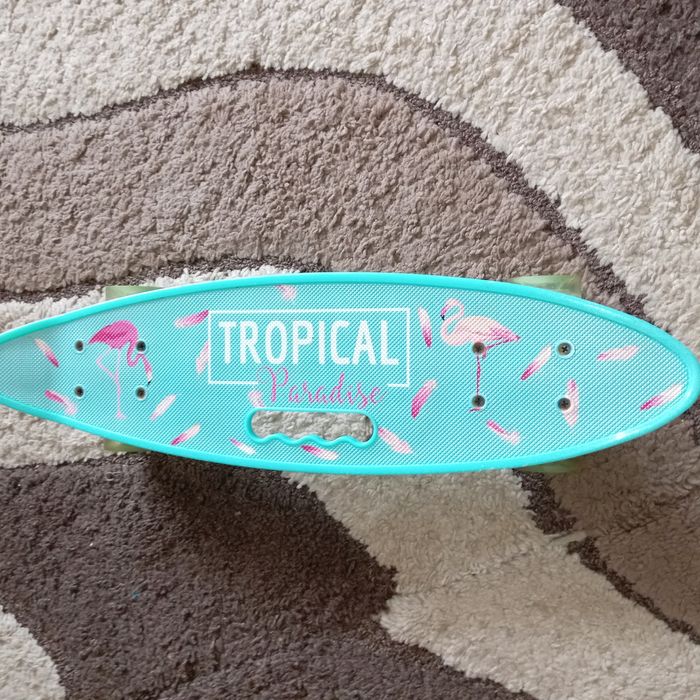 Продам скейт  новый