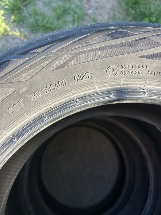 215 55 17 Continental vara dot 2025 Noi