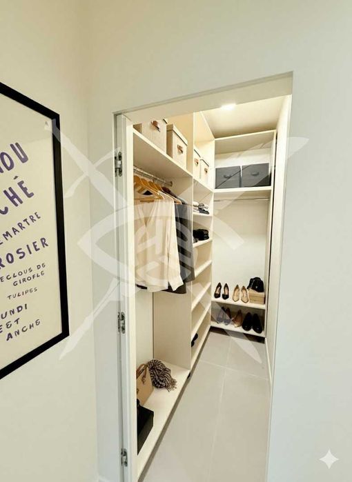 Продава се Тристаен апартамент в София, Кръстова вада - 115 кв.м за 2861 €/кв.м - Снимка #11