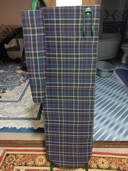 Продаётся утюжный стол