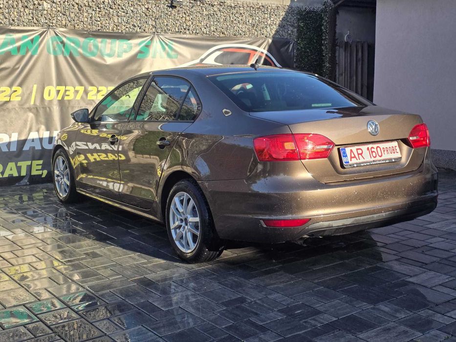 Volkswagen Jetta Moka Brown Manual 1.6 TDI 2012