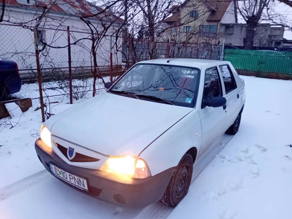 vand Dacia Solenza 1,4 / 2004 / 89134 km / Pret 6000 lei