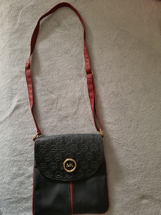 Vând geanta Michael Kors