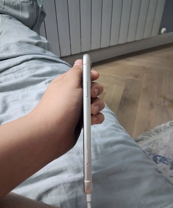 11 айфон хорлщий белый