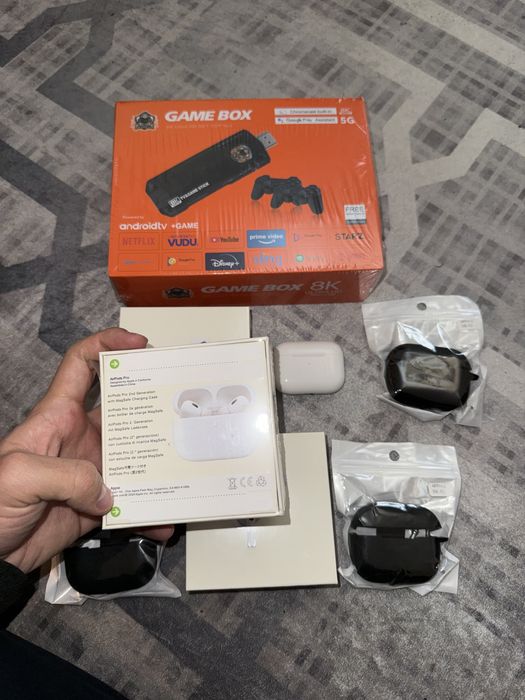 Продам срочно!!! Айрподс 2про и приставка!