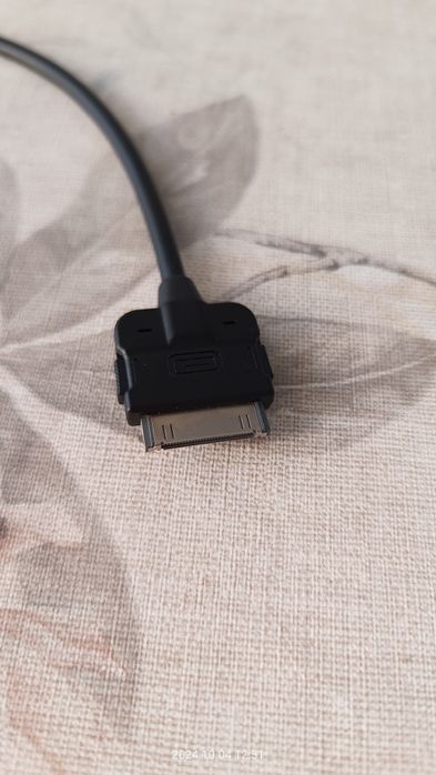 Cablu conexiune Audi la ipod