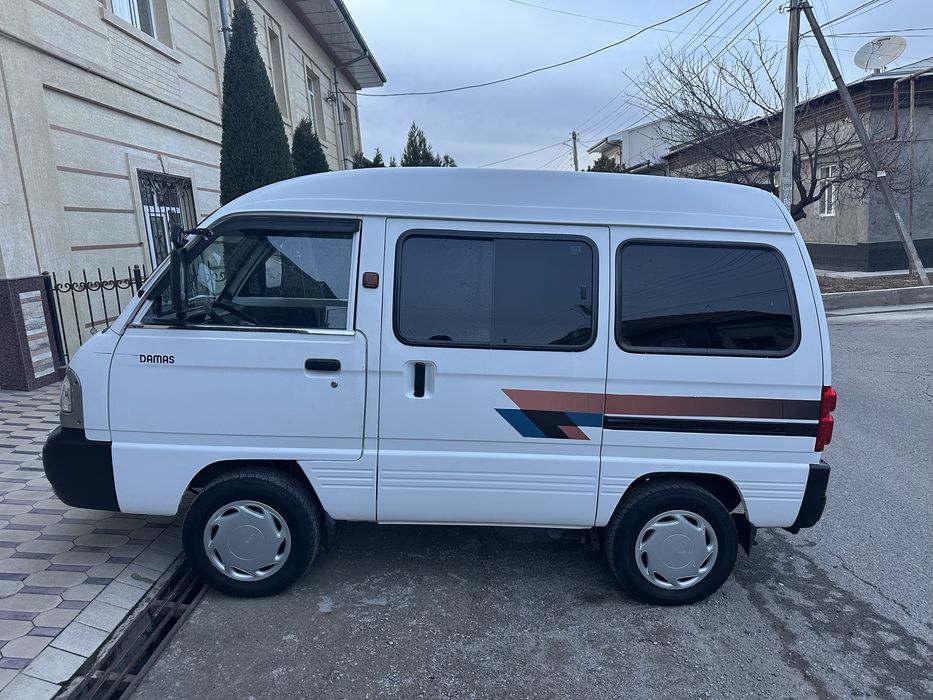 Damas srochna sotiladi