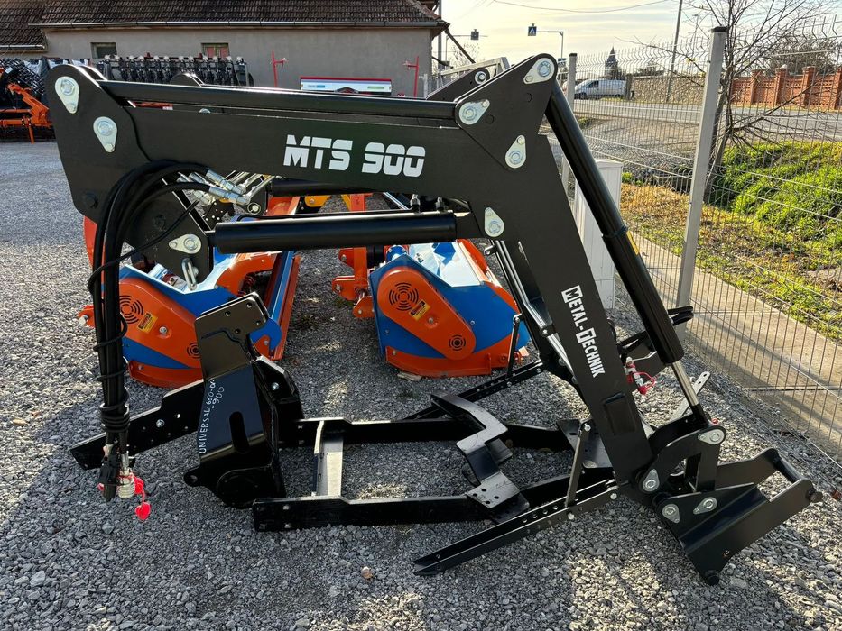 Metal Technik Incarcator frontal pentru tractor U445 si U650