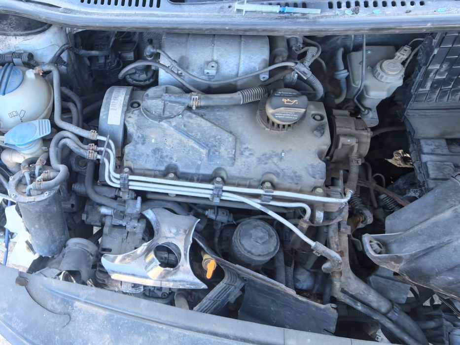 Vand Vw Caddy Avariat