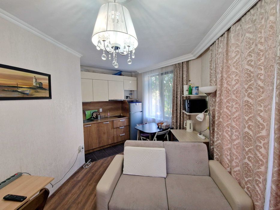 Малък двустаен апартамент в Приморско на 300 метра от плажа