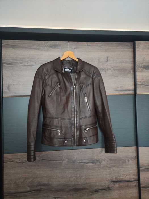 Дамски кожено яке