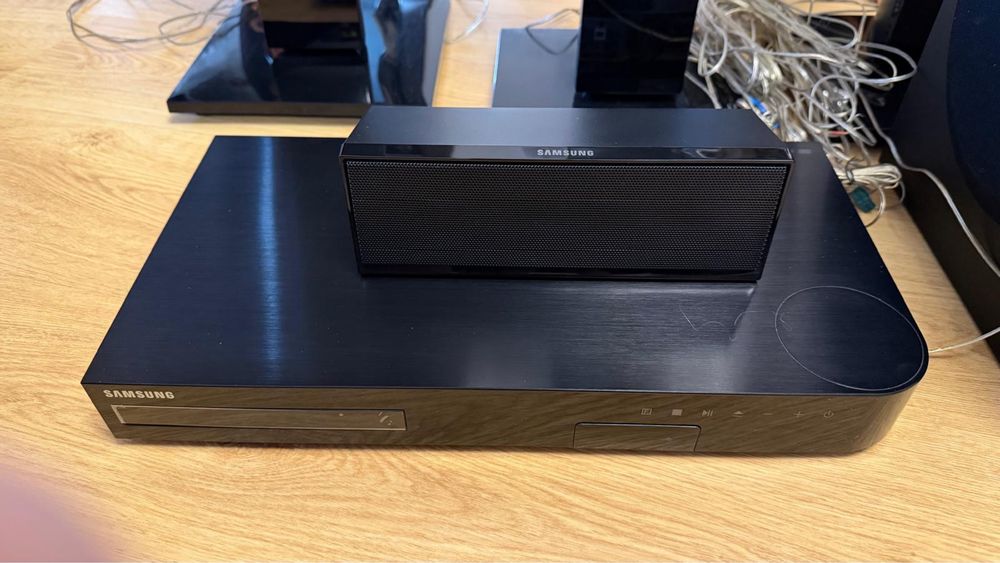 Sistem Home Cinema Samsung HT - J5150