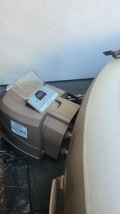 Jacuzzi gonflabil Intex cu bule
